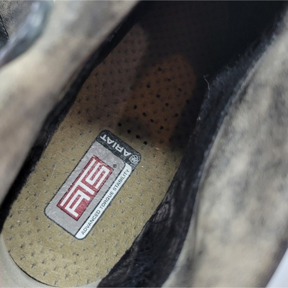 Ariat Defiance Foldover Belted Snip Toe Short Leather Studded Boots Size 6.5 B - Picture 6 of 10